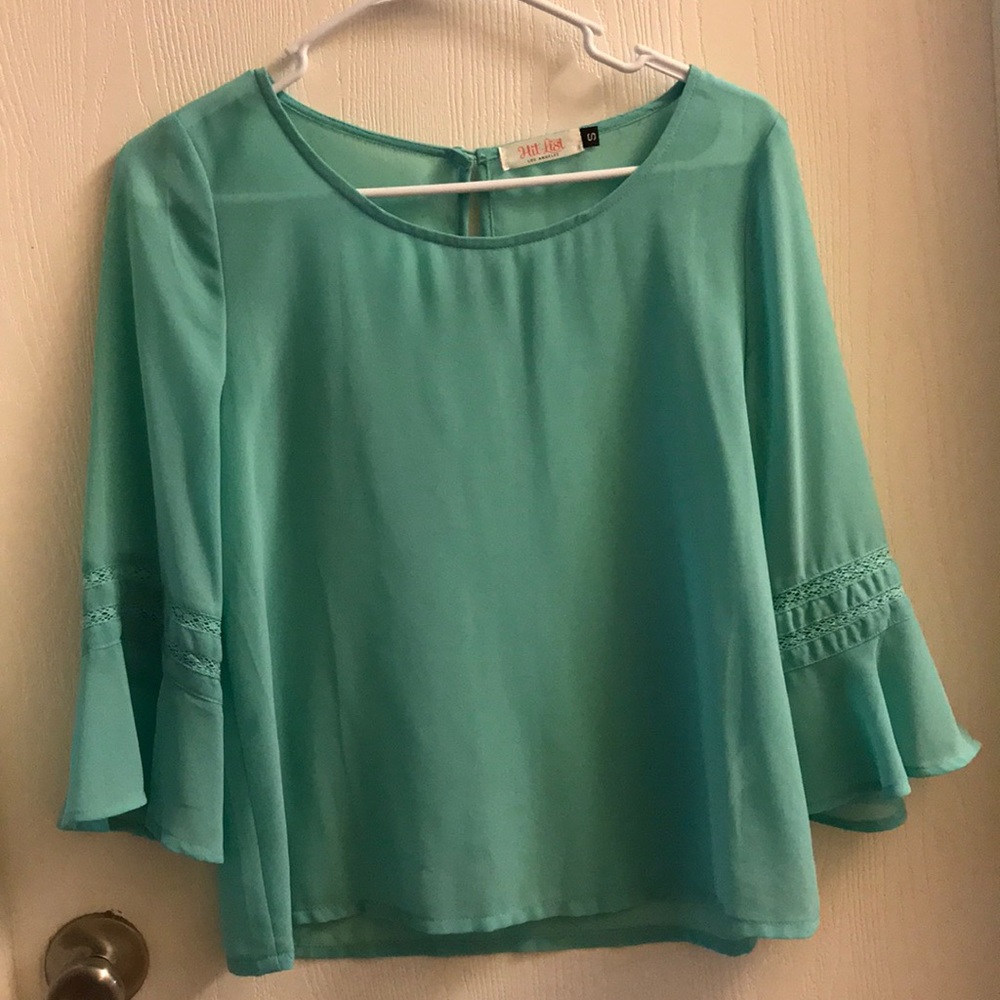 Women’s Top Size Small